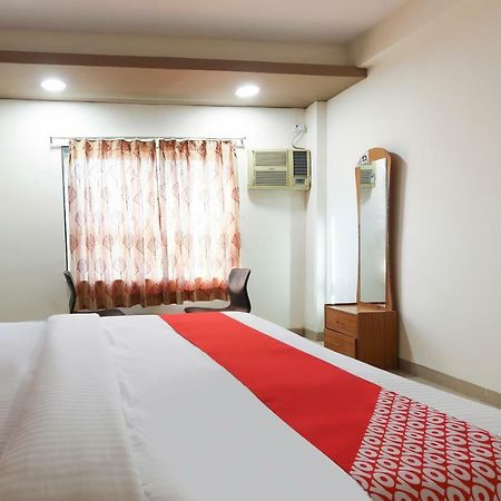 Oyo 43851 Hotel Virasat Mandu Bagian luar foto