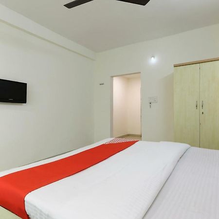 Oyo 43851 Hotel Virasat Mandu Bagian luar foto