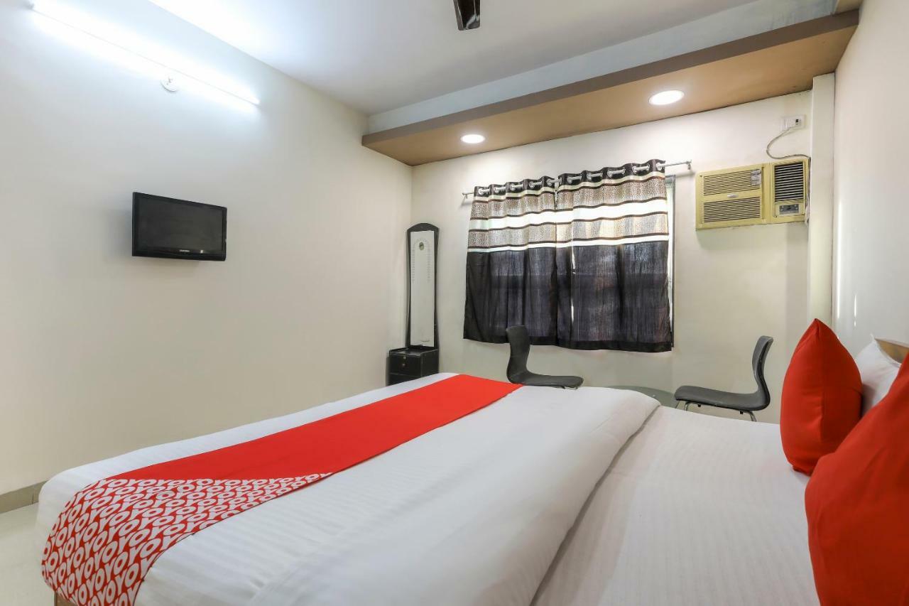 Oyo 43851 Hotel Virasat Mandu Bagian luar foto