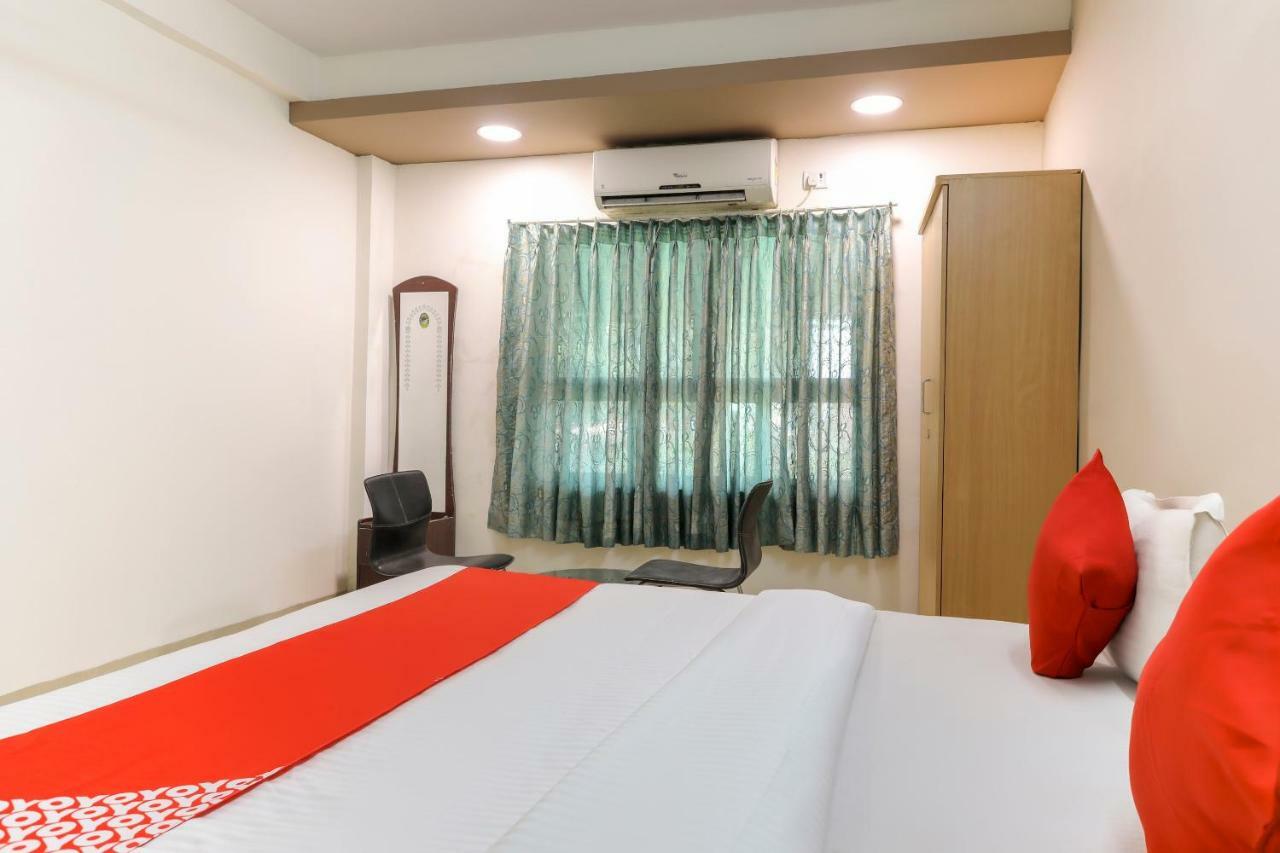 Oyo 43851 Hotel Virasat Mandu Bagian luar foto